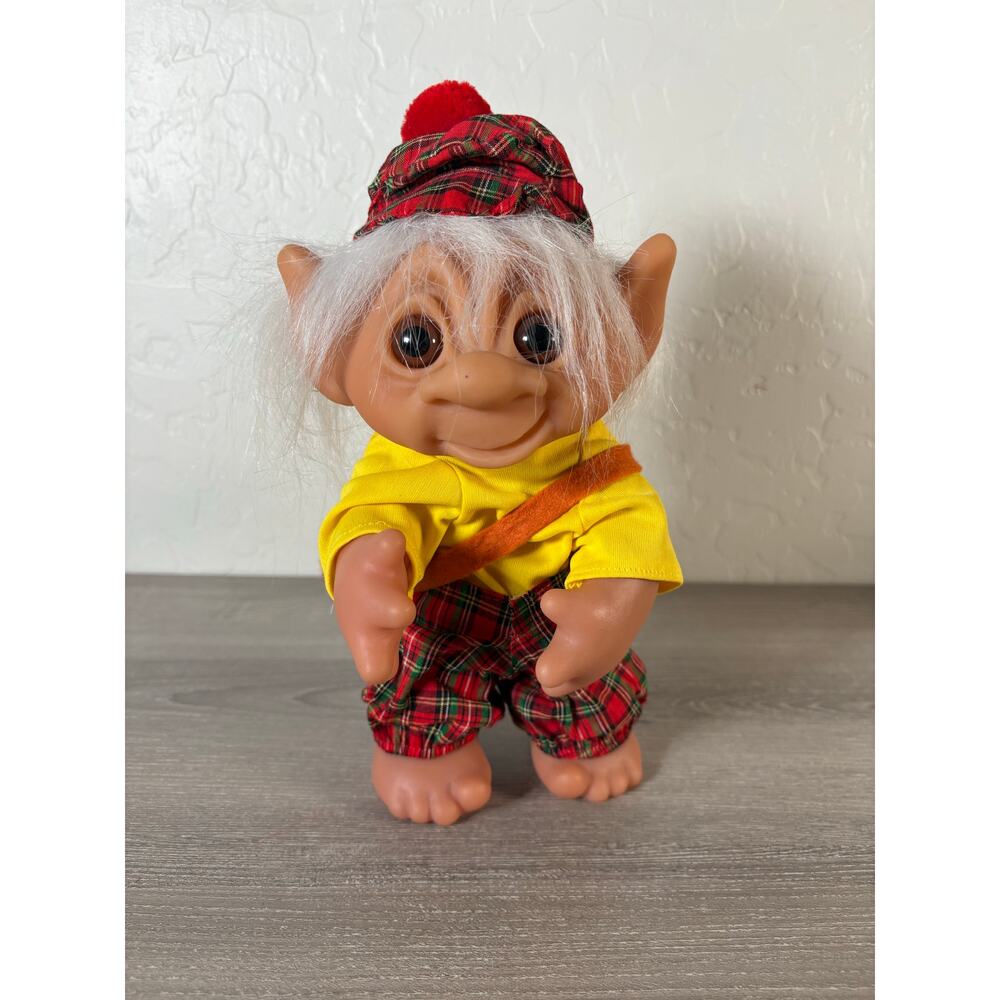 Vintage 1960s Dam Troll Doll – Scottish Highlander Outfit – Plaid‎ Hat, Bagpipes